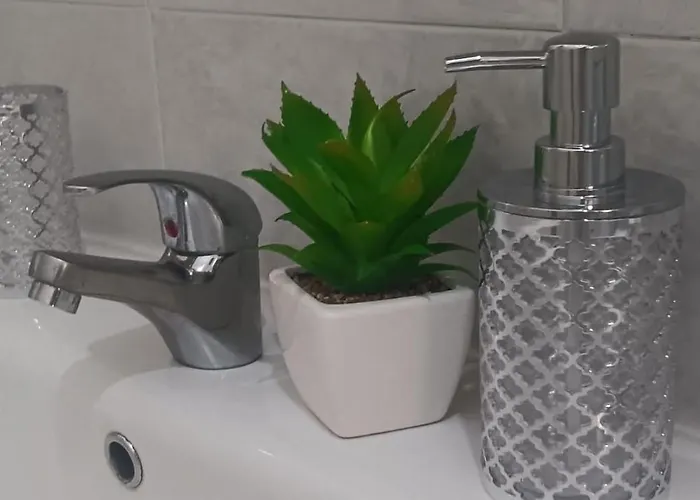 Apartment Sweet *